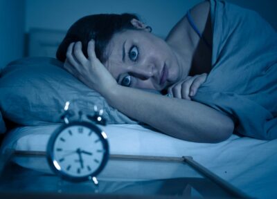 Ce se întâmplă în corpul tău dacă nu dormi 24 de ore