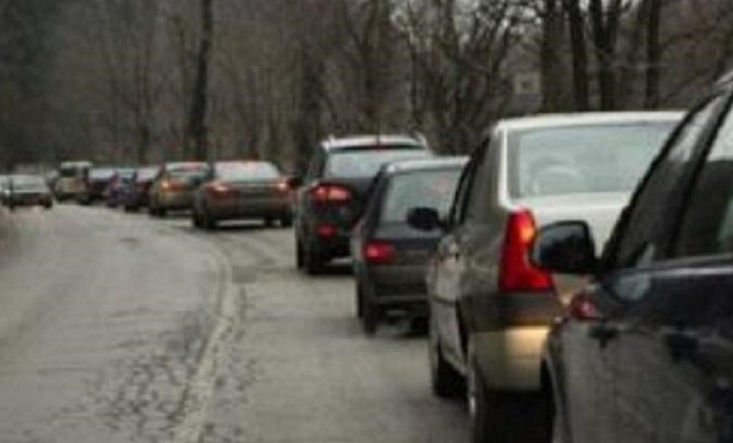 Trafic aglomerat pe Valea Prahovei