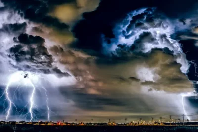 O lună iulie istorică! Meteorologii AccuWeather și șefa ANM avertizează despre călduri extreme în București și restul țării