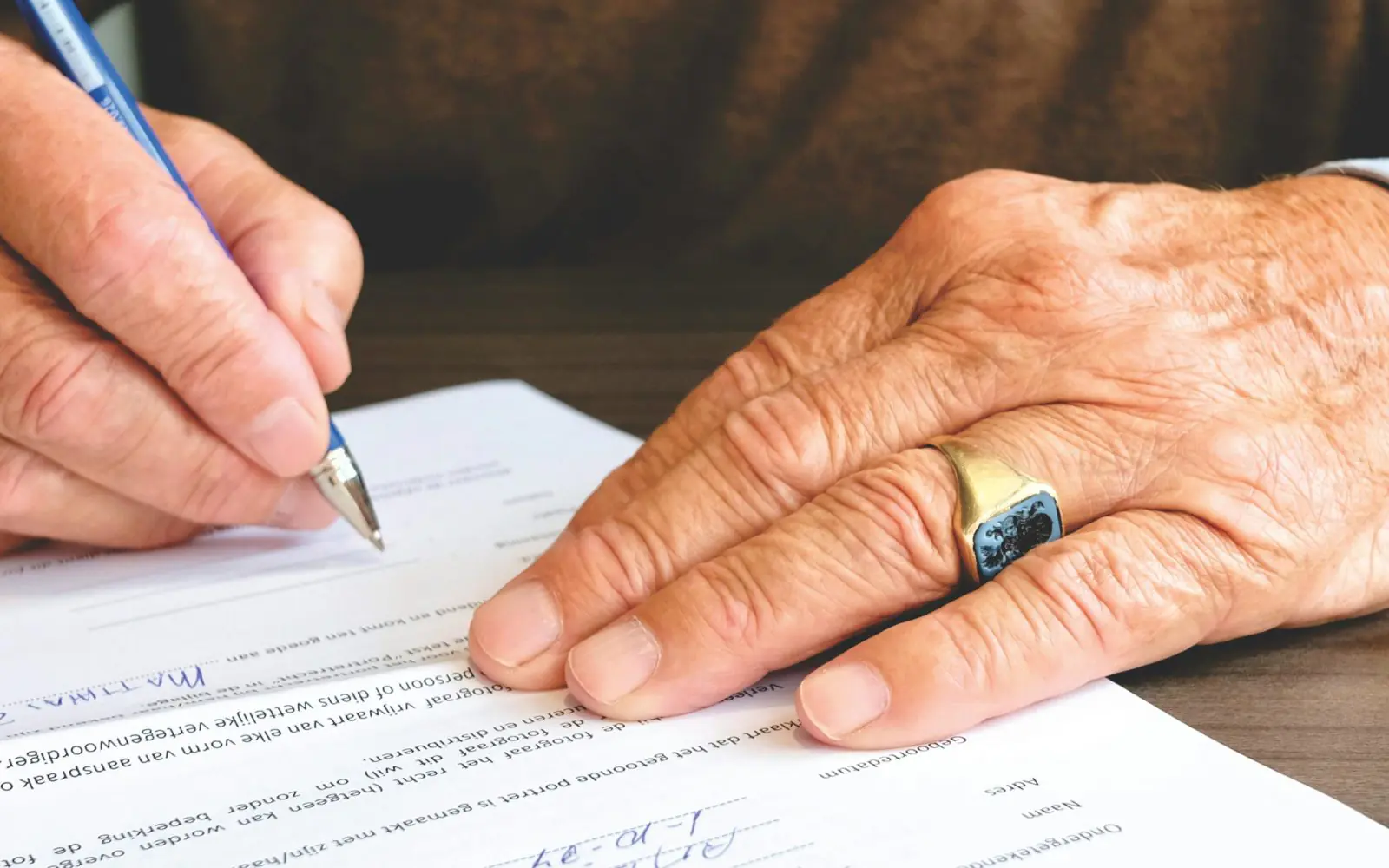 pensionarii-romani