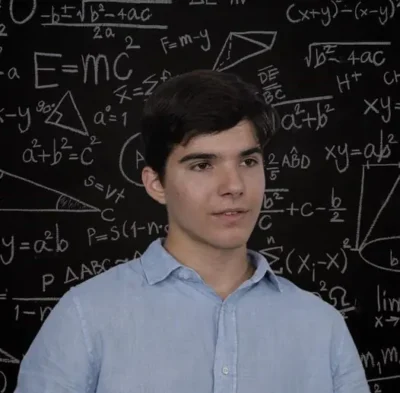 Cine este tânărul român considerat cel mai bun la matematică din lume? Pavel Ciurea, medaliat cu aur la Olimpiada Internațională de Matematică