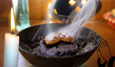 De ce e bine să ai în casă tămâie şi lumânare!!! Ce cuvinte să spui atunci când le aprinzi şi pe cine trebuie să tămâiezi