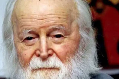Părintele Sofian: Când ai un necaz mare, să te rogi Maicii Domnului! Rugăciunea în 16 cuvinte: