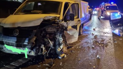Accident grav pe A1! Un șofer a intrat pe contrasens, două femei rănite