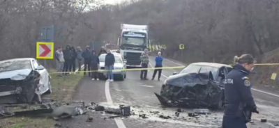 Accident grav! O femeie însărcinată, printre răniții unui grav accident rutier