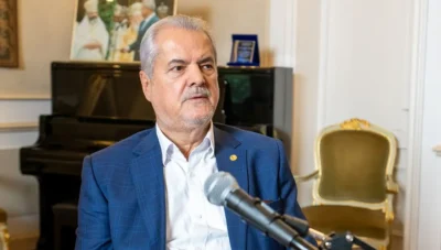Adrian Năstase critică scena politică actuală și îndeamnă la vot: „Avem nevoie de conducători înțelepți”