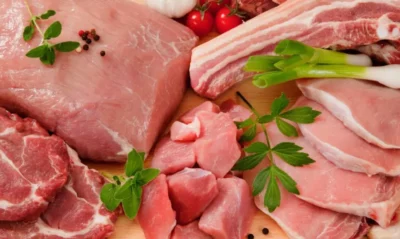 Românii scot mai mulți bani din buzunar pentru carnea de porc de Crăciun