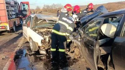 Accident grav pe DJ 106, intervenție de urgență a elicopterului SMURD