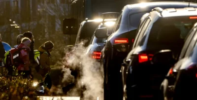 Noua taxă auto lovește șoferii cu mașini vechi! Cât ar putea plăti din 2026?