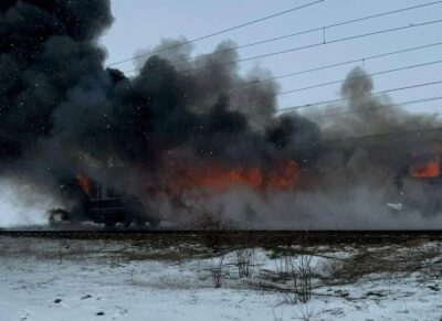 Ultima oră! Un vagon cu 70 de călători a luat foc!