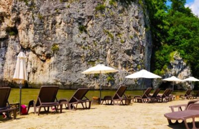 Paradis ascuns în Apuseni! Plaja din Șuncuiuș, locul din România care îți amintește de Thailanda