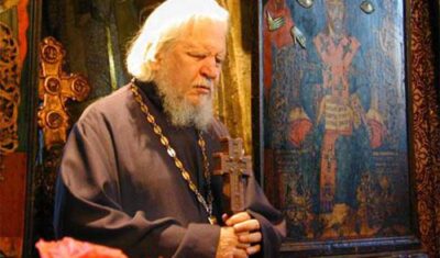 Părintele Teofil Părăian: Feriți-vă cât puteți de aceste trei păcate!