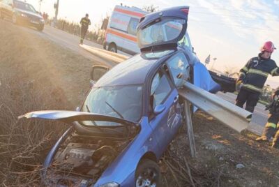Accident rutier pe Drumul Județean 709 Arad-Șiria: Cinci victime conștiente în urma coliziunii