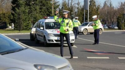 Șoferii cu comportament agresiv riscă suspendarea permisului de conducere în 2025: Iată ce gesturi te pot lăsa fără dreptul de a conduce!