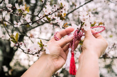 Cat timp trebuie purtat martisorul ca sa ai noroc tot anul