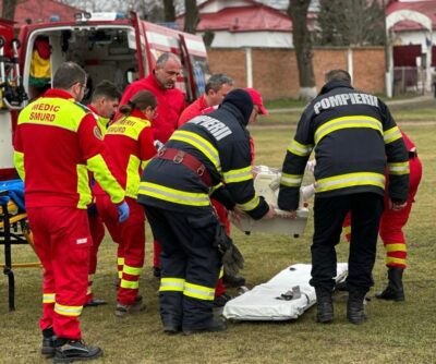 Incident tragic în Aiud: un copil de 1 an și 4 luni, căzut în râul Mureș, supus manevrelor de resuscitare