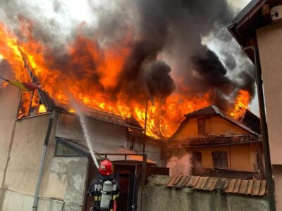 Incendiu devastator în județul Galați: un bărbat de 88 de ani și-a pierdut viața în flăcări