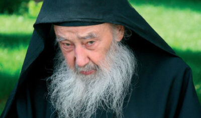 Pr Petroniu : Mama se împărțea între casă, copii și biserică. Rugăciunea o însoțea mereu