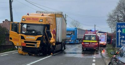 Accident grav pe DN1. Un tânăr de 25 de ani este în stare gravă