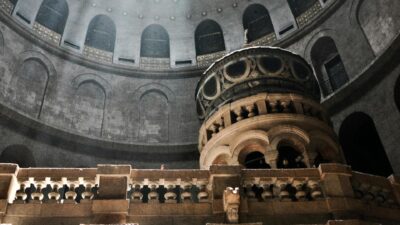 Descoperire arheologică sub Biserica Sfântului Mormânt care confirmă relatarea Evangheliei despre grădina lui Iisus – unde a fost cu adevărat înmormântat?