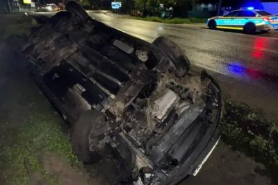 Accident spectaculos pe DN7! Skoda Octavia s-a răsturnat în șanț între Pitești și Bascov – traficul blocat și primele informații!