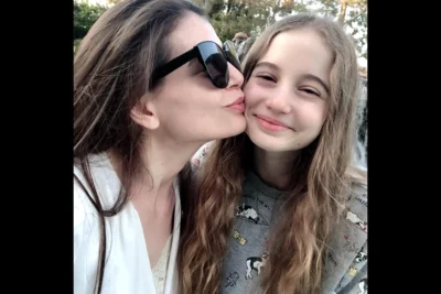 Monica Gabor revine în atenția fanilor după ce a născut în secret în SUA: prima apariţie alături de fiica Irina Columbeanu