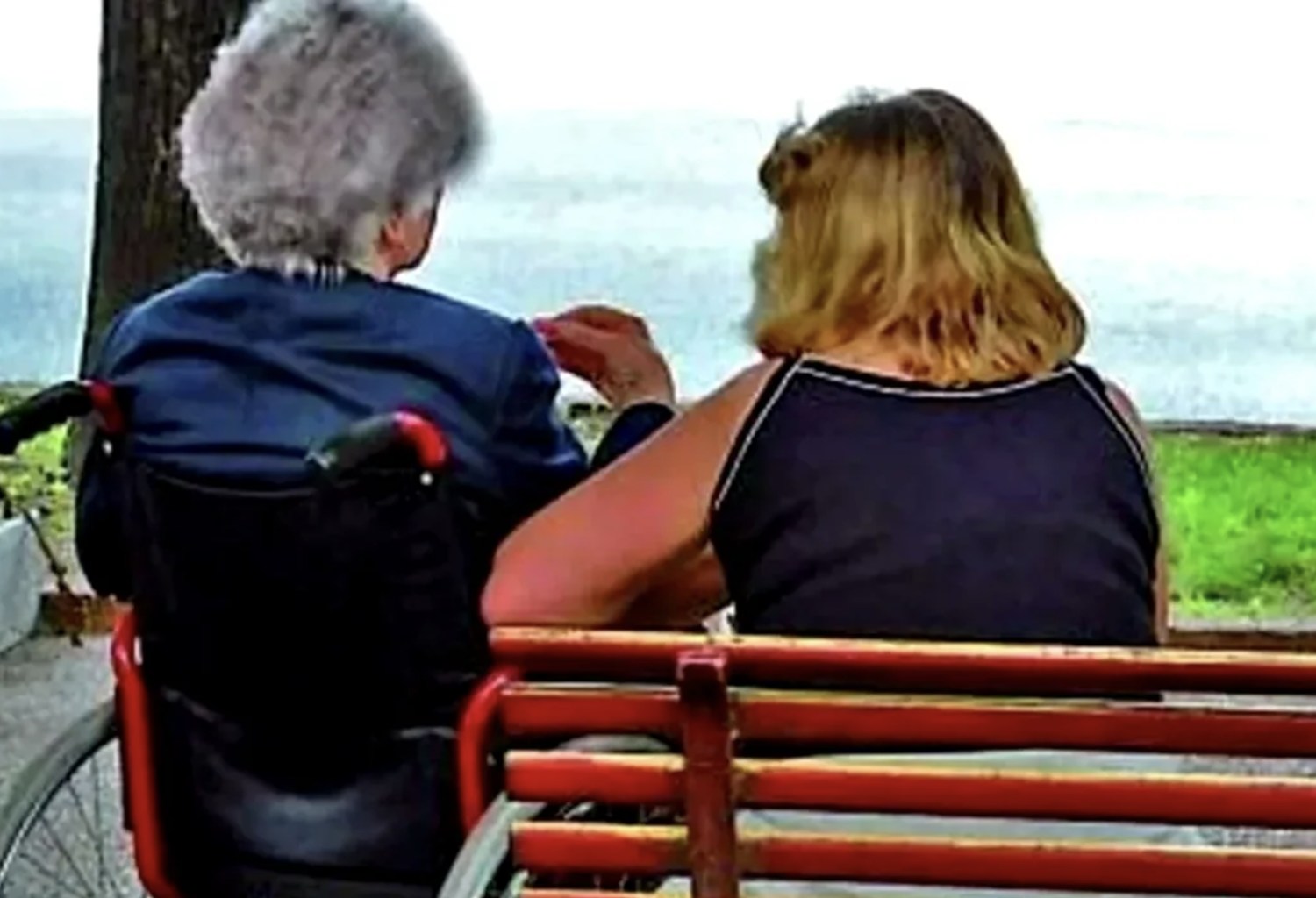 O bandanta in varsta de 44 de ani a ingrijit o italianca pana la moarte