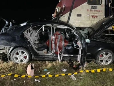 Accident tragic la Podu Iloaiei: O femeie moartă și doi bărbați răniți după o coliziune cu trenul