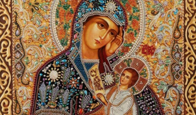 Într-o noapte, în vis, Maica Domnului a învățat-o pe mama mea următoarea rugăciune: “Împărăteasa mea preabună…”