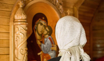 Simți sau știi că partenerul te înșală? Iată rugăciunea soției înșelate! Este puternică și miraculoasă. Vezi aici care este: