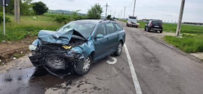 VIDEO Accident grav la Bucov! Două mașini implicate, o persoană rănită!