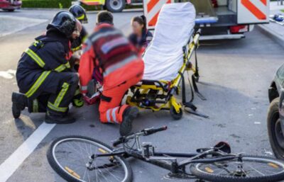 Accident în Argeș! Biciclist lovit de mașină, victime și trafic blocat temporar!
