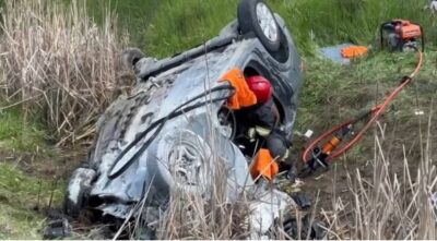 Tragedie pe șosea! O femeie și un copil de 12 ani și-au pierdut viața după ce mașina în care se aflau s-a izbit de un camion!