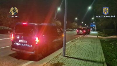 Scandal în sector 5! Tânăr suspect de furt mușcă și lovește un polițist, apoi se baricadează într-un bloc și amenință că se sinucide!