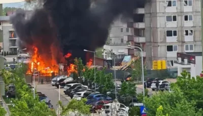 Acum! Incendiu puternic pe un șantier din Brașov! Fumul dens a pus în alertă tot cartierul!