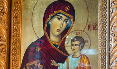 3 mari rugăciuni către Maica Domnului – Bucuria tuturor celor necăjiți. Alungă toate durerile și necazurile din sufletul și din viața ta!