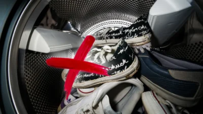 Atenție, pasionați de adidași! Cum să-i cureți perfect fără să-i strici în mașina de spălat!