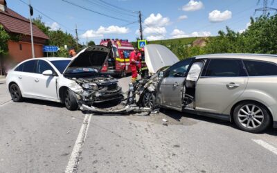 Accident în Cluj! Trei femei ajunse la spital după coliziunea a trei mașini!