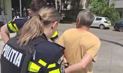 Șoc în Botoșani! Bărbat înjunghiat în propria casă sub privirile fiicei sale! Agresorul, reținut pentru tentativă de omor!