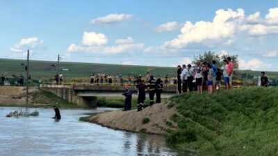 Tragedie pe râul Bahlui! Doi frați luați de apă, unul încă dispărut!