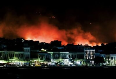 Incendii catastrofale în Grecia! Insula Chios în stare de urgență, sute de pompieri luptă cu flăcările!