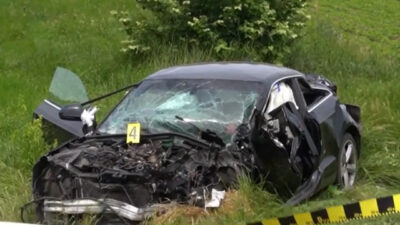 Accident grav la trecerea de cale ferată din Botoșani! Tânără prinsă între fiare după impactul cu trenul