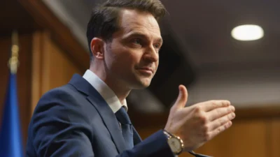 Breaking! Scumpirea curentului de la 1 iulie – ce ajutor vor primi românii după eliminarea plafonării!