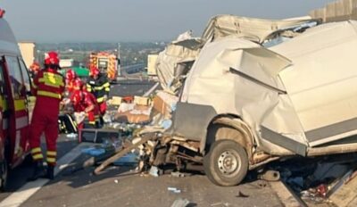 Tragedie pe DEX 12! Un bărbat a murit după coliziunea dintre o autoutilitară și un TIR!