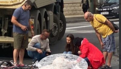 Femeie în stare critică după ce a fost lovită din plin de un camion în Lugoj! Poliția a deschis dosar penal!