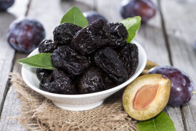Cura cu apă de prune uscate: detoxifiere naturală pentru colon și ficat sănătos