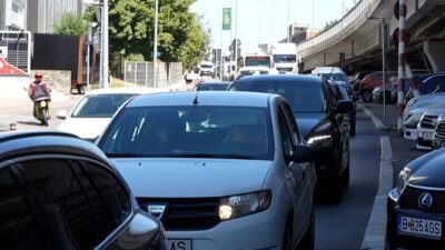 Alertă pentru şoferi: ROVINIETA se DUBLEAZĂ, iar AMENZILE pot ajunge la 1000 de LEI! Vezi cum te afectează!