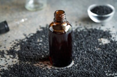 Ulei de chimen negru: aurul faraonilor pentru imunitate și antiinflamare – preparare acasă