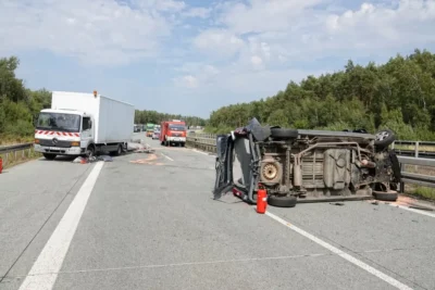 ȘOC pe autostrada din Germania! Microbuz românesc spulberat, 8 răniți, 4 în stare critică – ce s-a întâmplat cu șoferul!