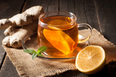 Urzica: remediu natural pentru durerile de oase și anemie, beneficii și precauții